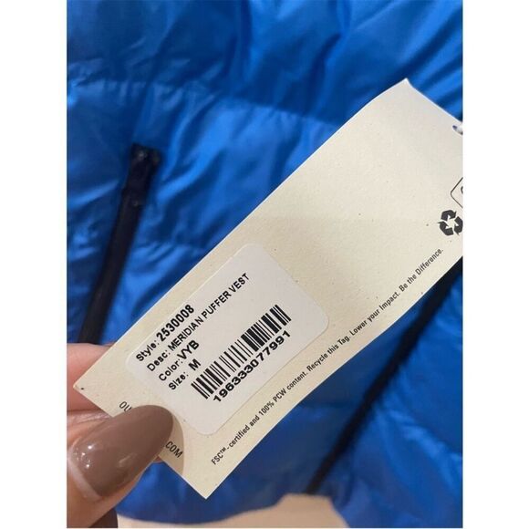NWT Outerknown Meridian Puffer Vest Size Medium - Picture 3 of 9
